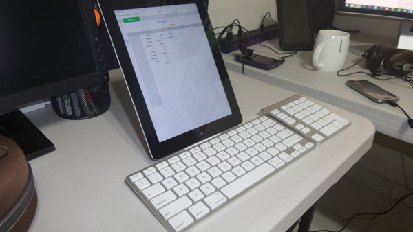 IPad Wireless keyboard with Aluminum Pad - Digital Life